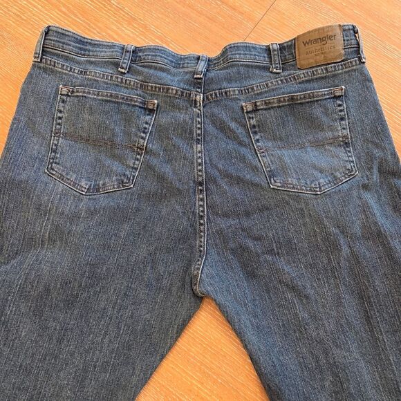 Wrangler Authentics Men's Jeans Comfort Flex Waist Relaxed Fit 5 Pocket 42/29 - Picture 4 of 7